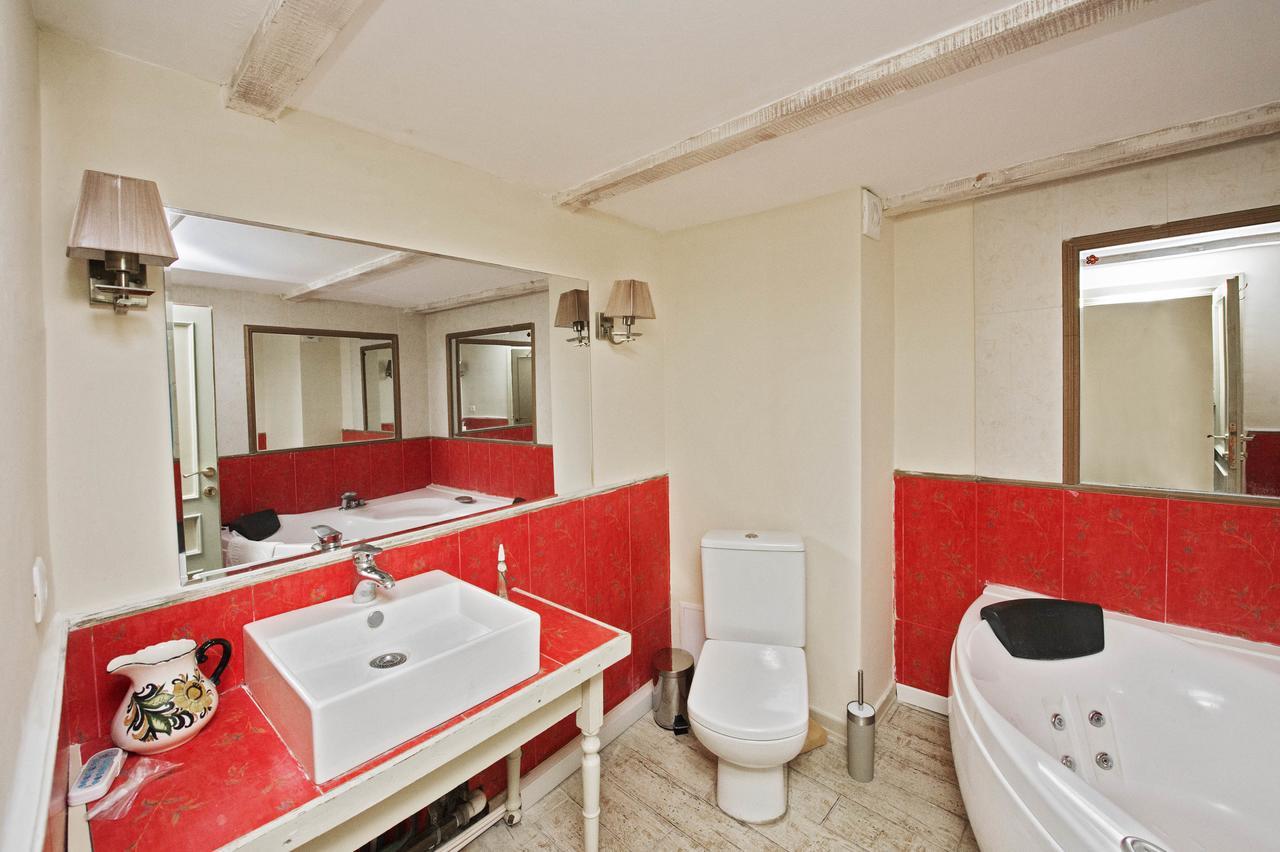 Caravan Villa Tbilisi Exterior foto